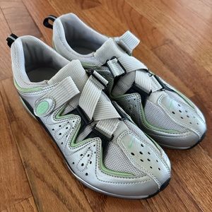 Nike Women’s Cycling Shoes Size 8.5